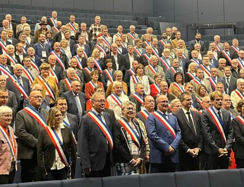 Reconnaître, sécuriser et faciliter le mandat local : le statut de l’élu local définitivement adopté